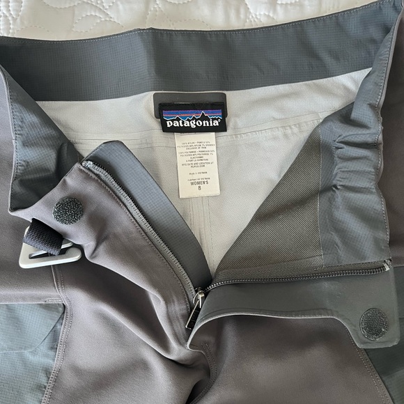 Patagonia Snow Pants - Womens size 8 - grey - Picture 3 of 7